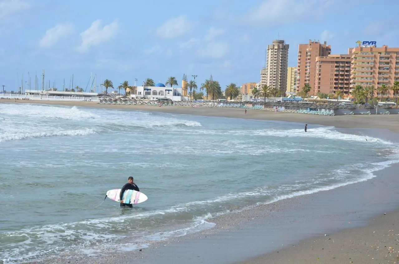 פואנגירולה Apartamento Al Lado De La Playa דירה
