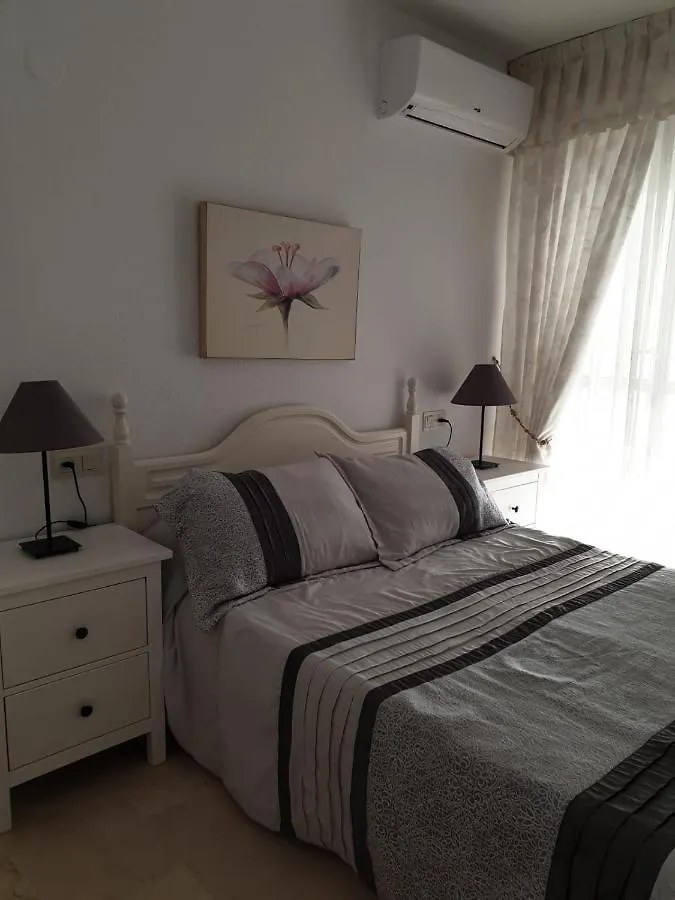 פואנגירולה Apartamento Al Lado De La Playa דירה